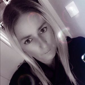 Meet your Posher, Leeanne